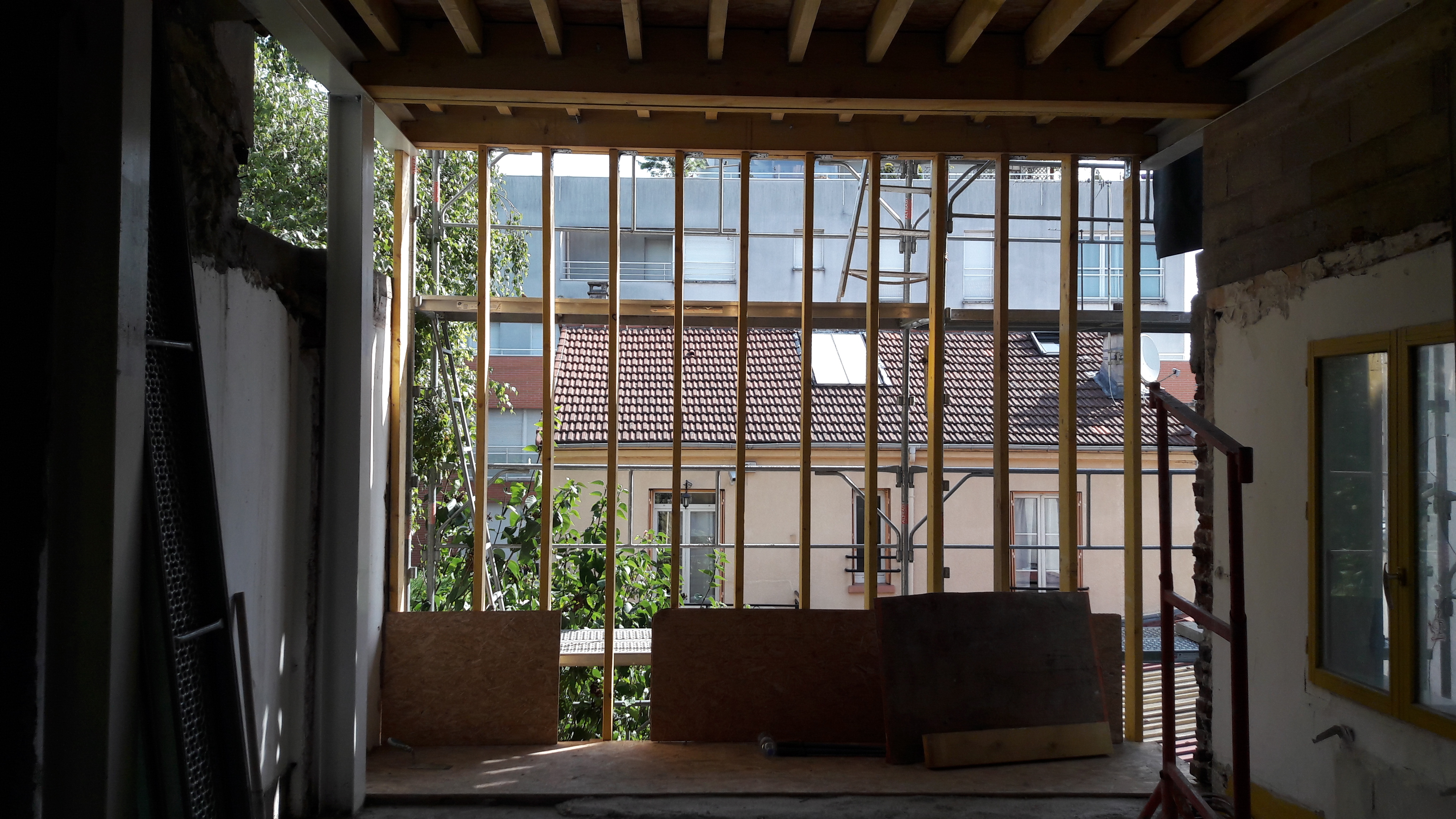 Vue de la maison en chantier